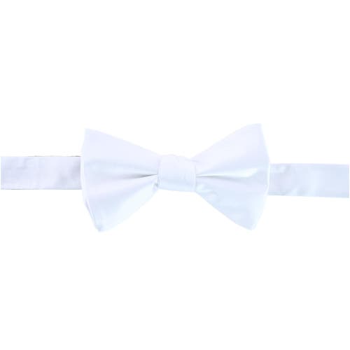 Trafalgar Sutton Solid Color Silk Bowtie And Pocket Square Combo In White