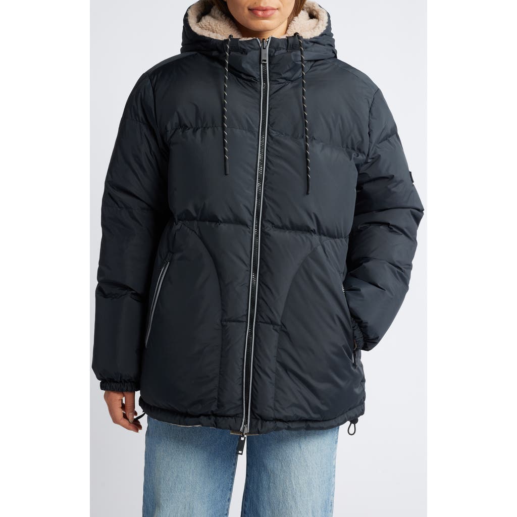 UGG(R) UGG(R) SHASTA REVERSIBLE 700 FILL POWER DOWN JACKET