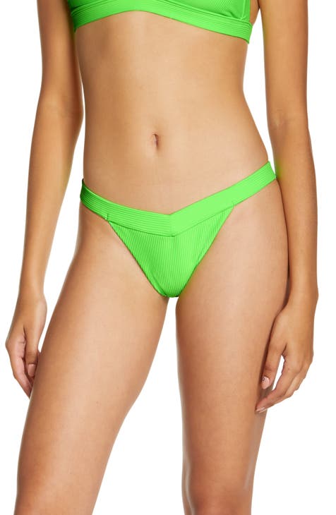 Jessica Simpson shows off 'neon energy' in bright green bikini
