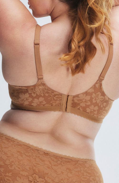 Savage X Fenty Lavish Lace Unlined Plunge Bra In Sweet Latte Nude