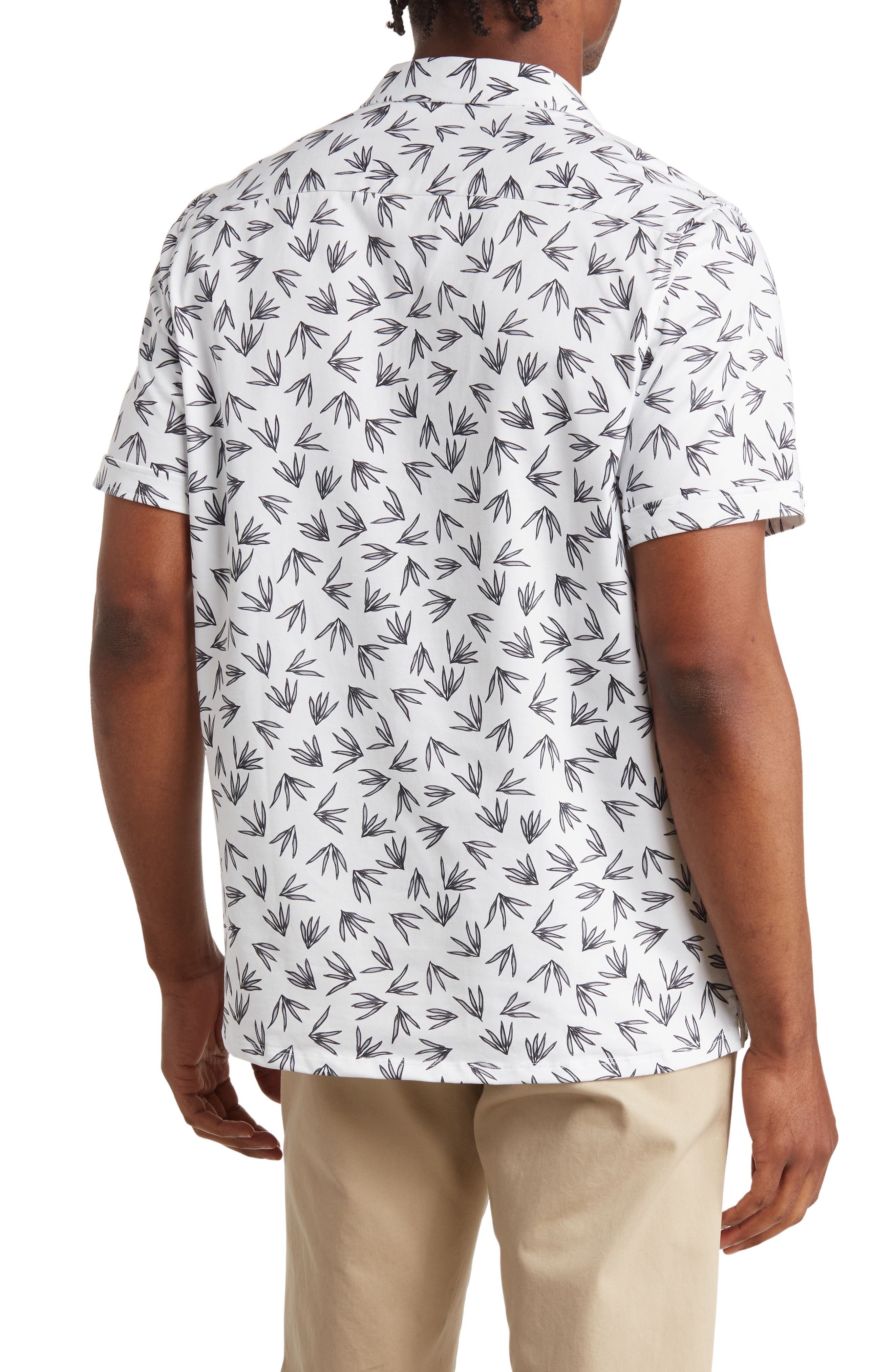 Stone Rose Resort Collar Performance Knit Patterned Button-Up Shirt ...