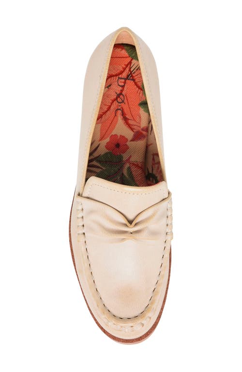 B O C By Børn Bowie Ruched Strap Flat In Cream