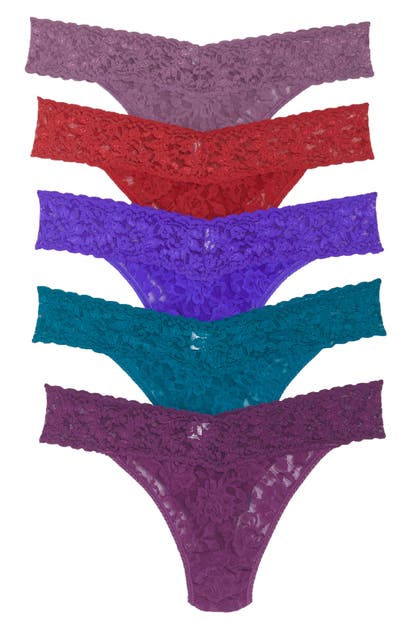 5 Pack Plus Size Signature Lace Thongs In Printed Still Life Box