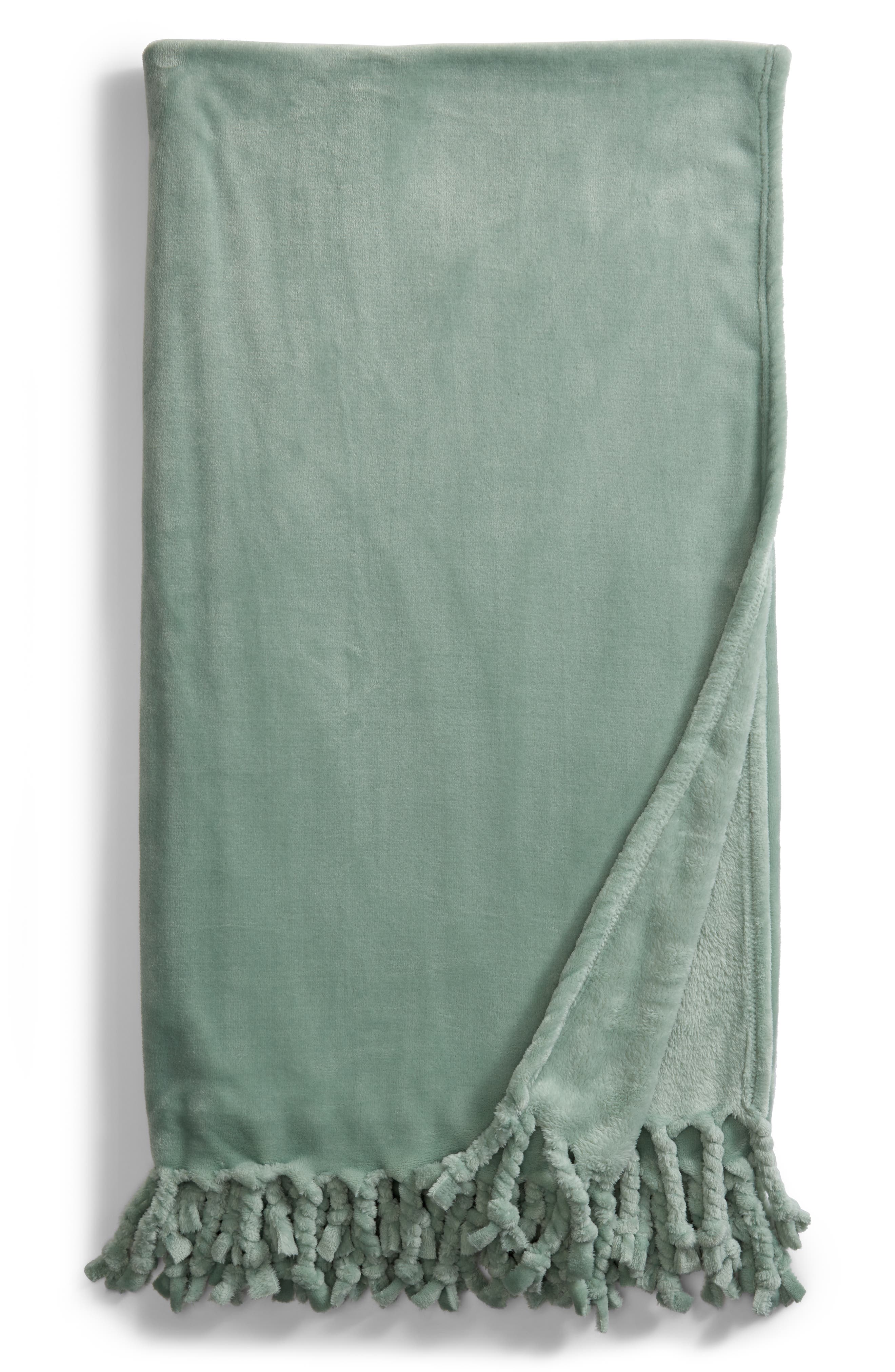 NORDSTROM AT HOME,
                            Kennebunk Bliss Plush Throw,
                            Main thumbnail 172, color,
                            309