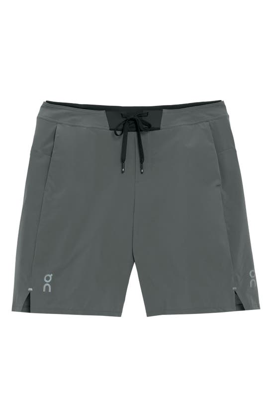 ON ON 2-IN-1 HYBRID PERFORMANCE SHORTS 