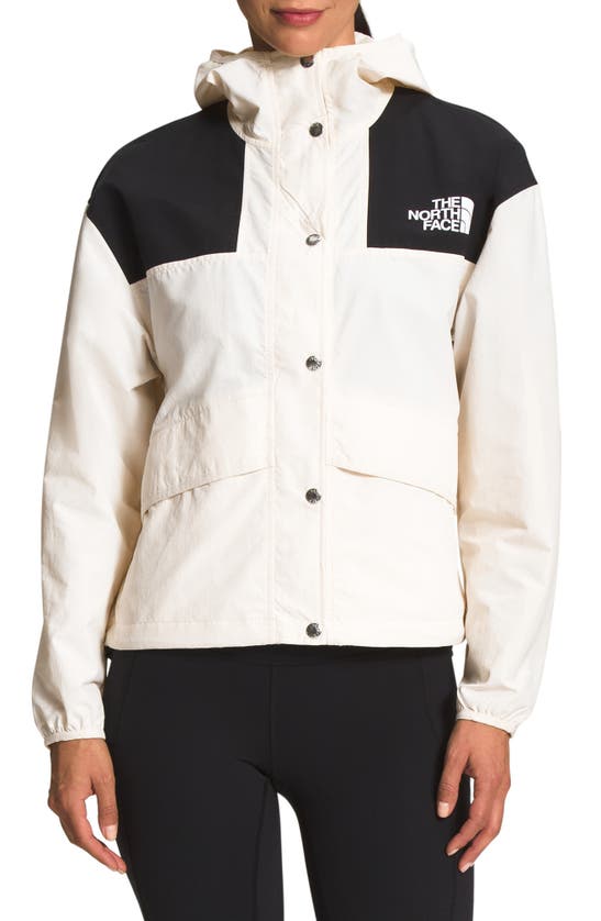 The North Face 86 Mountain Windbreaker Jacket In Ivory White