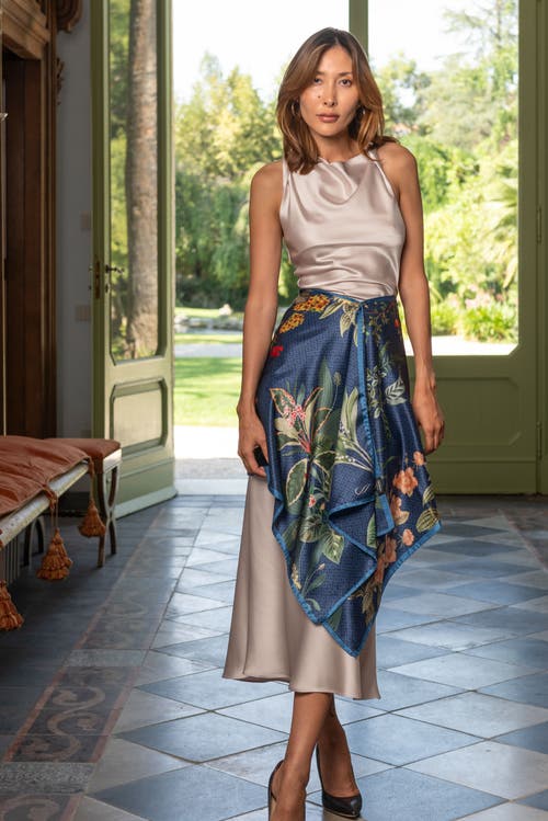 Elizabetta Sara In Blue