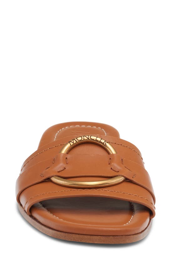 Moncler Bell Caramel Leather Slippers In Cashew