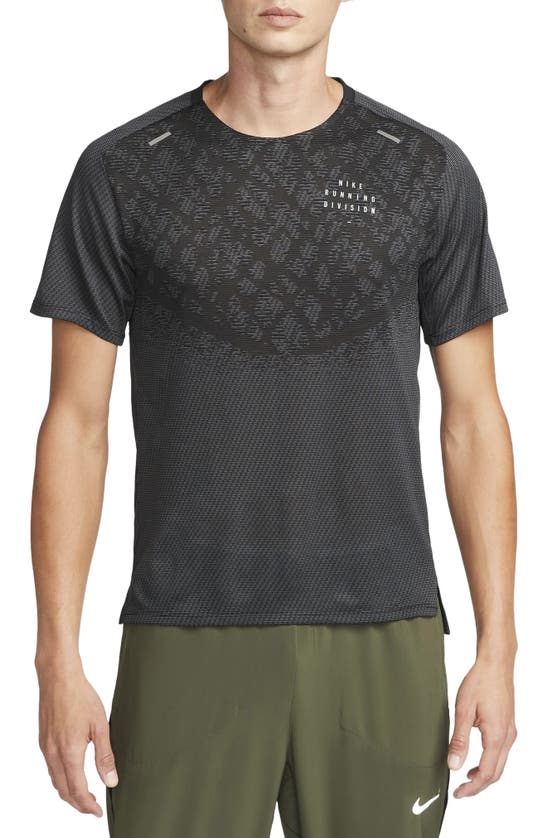 Nike Dri-fit Advanced Run Division Techknit T-shirt In Black/ Black/ Iron Grey