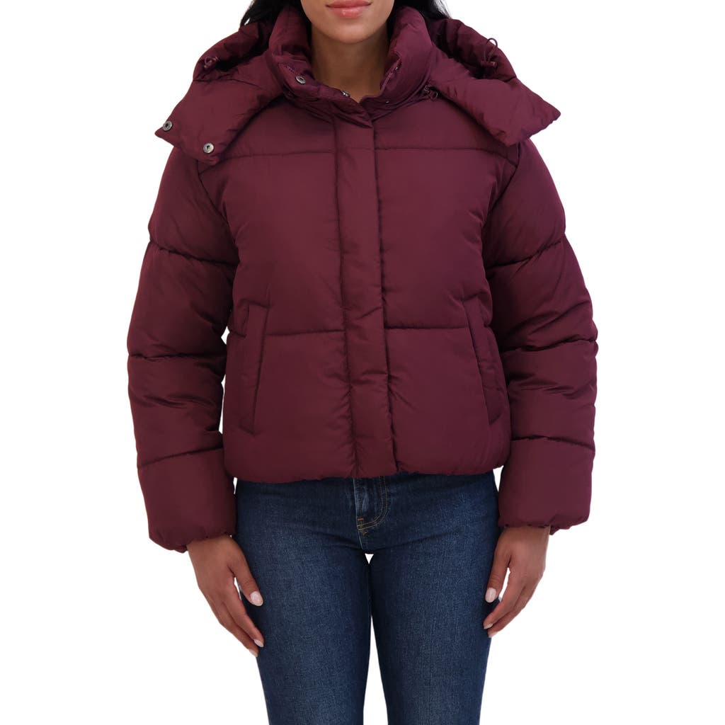 Sebby Short Hooded Puffer Jacket In Burgundy