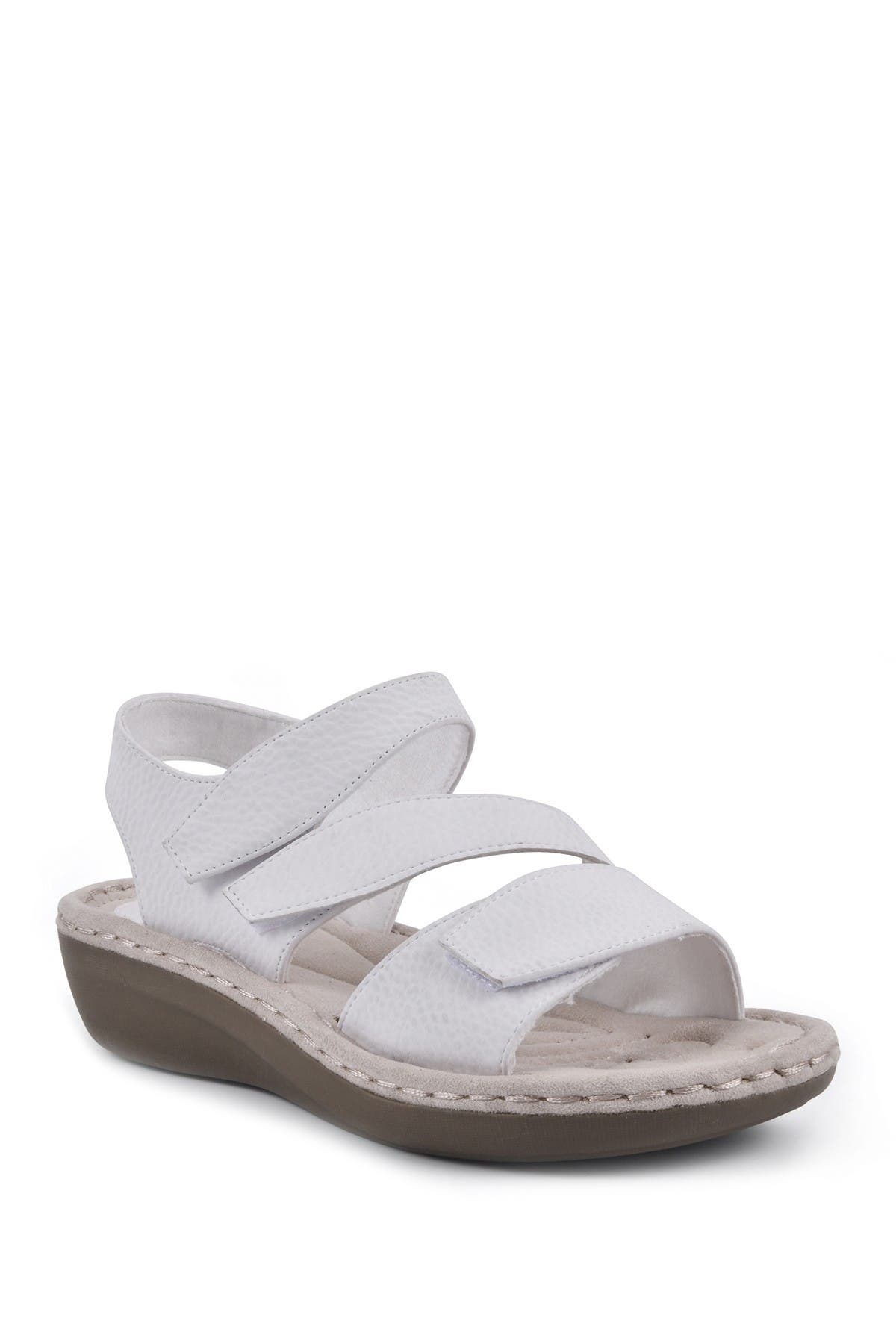 nordstrom rack flat sandals