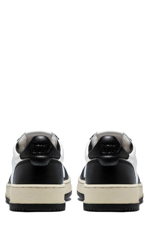 Autry Medalist Sneakers In Wht/blk