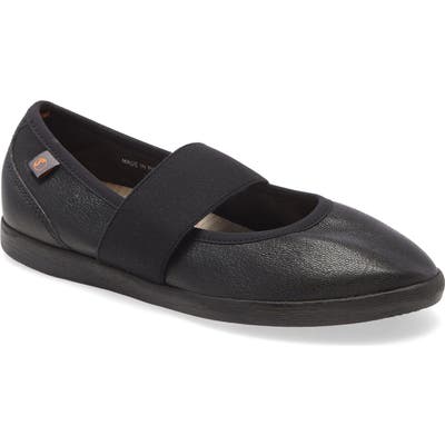 Softinos By Fly London Lynn Flat - Black