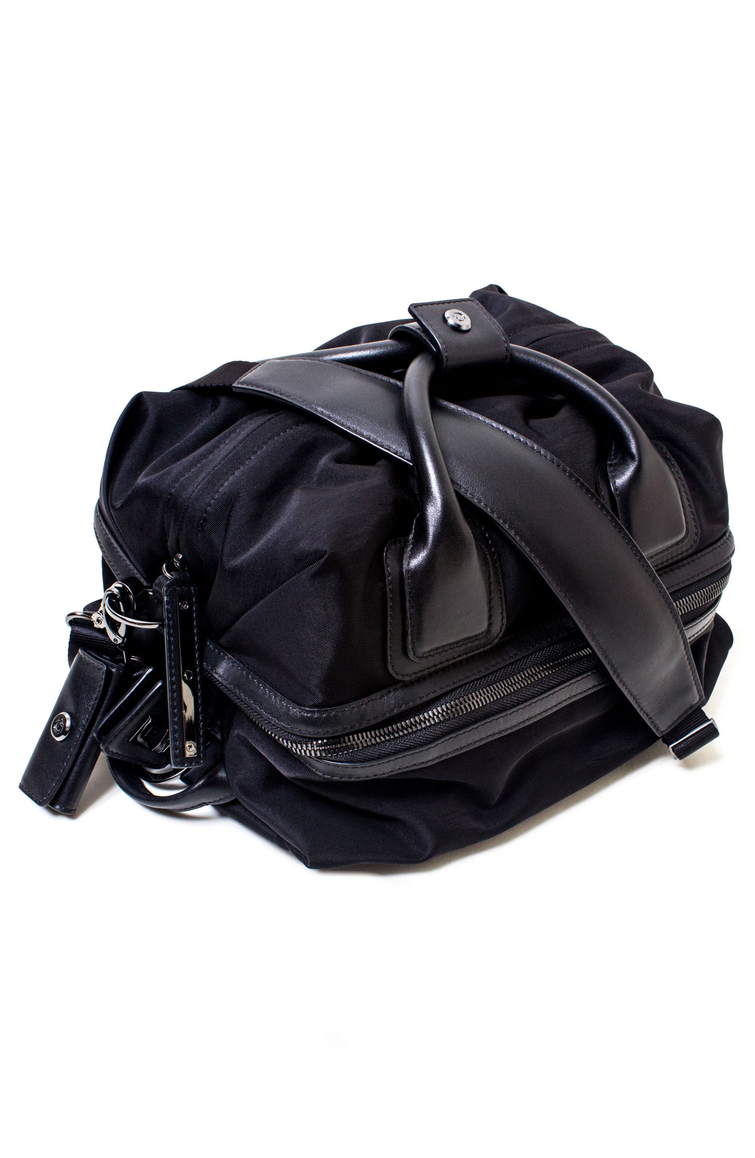 caraa studio duffel backpack