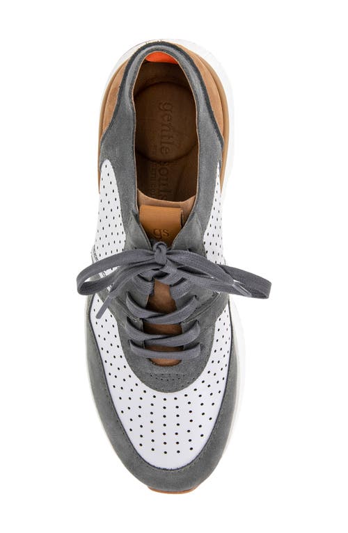GENTLE SOULS BY KENNETH COLE GENTLE SOULS BY KENNETH COLE LAURENCE COMB JOGGER SNEAKER