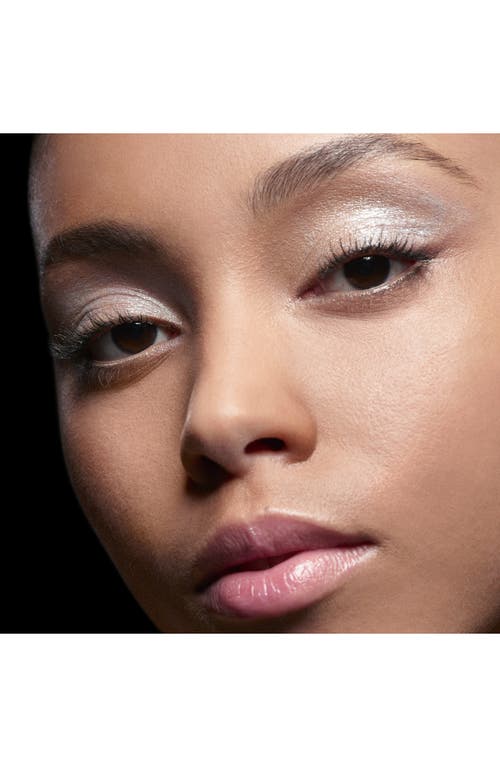 Armani Collezioni Armani Beauty Eye Tint Longwear Liquid Eyeshadow In 32s Icy Pastel Blue