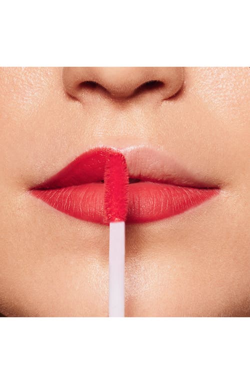 Iconic London Cloud Kiss Matte Lip Mousse In Code Red