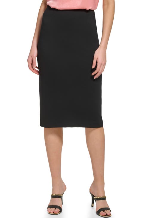 Women Plus Size Solid Black Crepe Straight Hem Pencil Mini Skirt