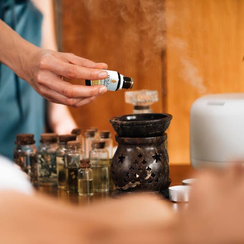 Pursonic Air Purifier With 6-pack Premium Essential Oils Collection In Blended