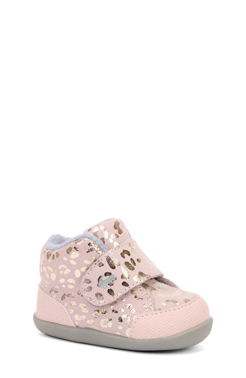 See Kai Run Casey Sneaker in Peach/Gold at Nordstrom, Size 5 M