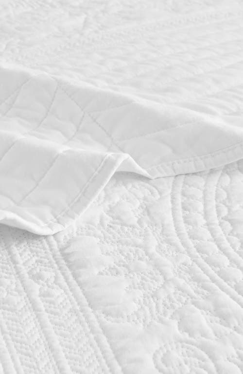 Melange Home Isabella Quilt & Shams Set In White