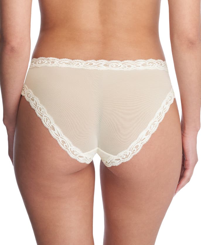 Shop Natori Feathers Lace Hipster In Ivory