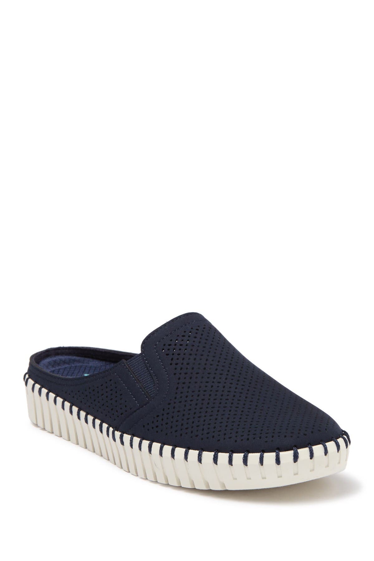 nordstrom rack womens skechers