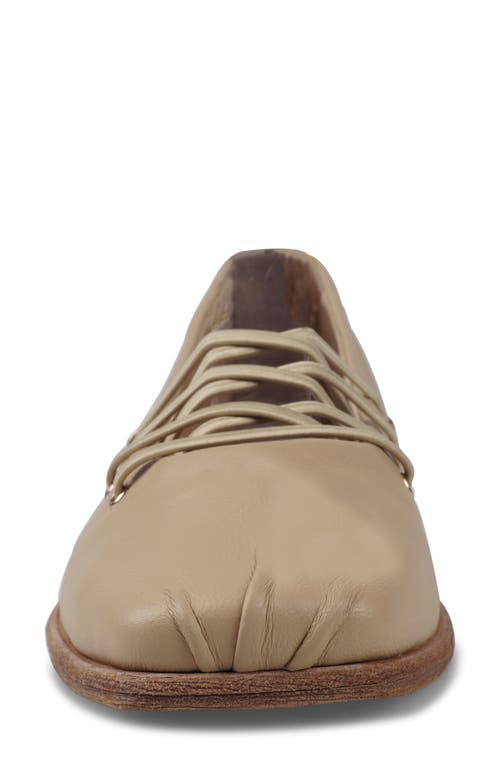 Artisan Crafted By Zigi Quinn Flat In Beige Leather