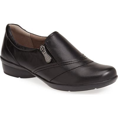 Naturalizer Women's YOLA Sneaker - Leather Slip-On Fashion Sneaker, Lightweight & Breathable | Removable Insole, Flexible Sole