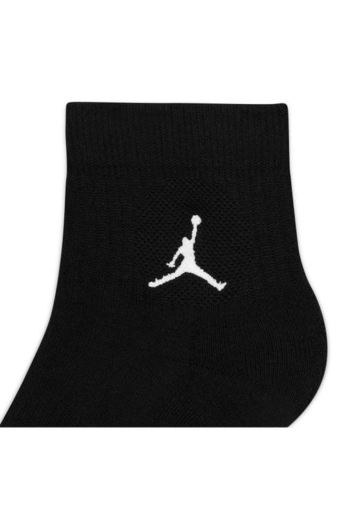 Shop Jordan Assorted Pack Of 3 Everyday Ankle Socks In Black/white