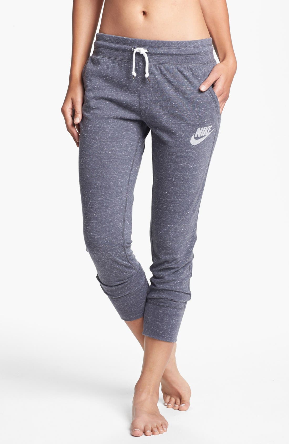 nike sportswear gym vintage capri