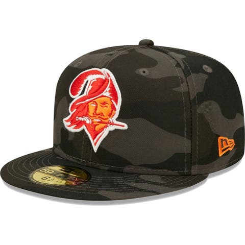 Men's New Era Pewter/Red Tampa Bay Buccaneers Surge 39THIRTY Flex Hat