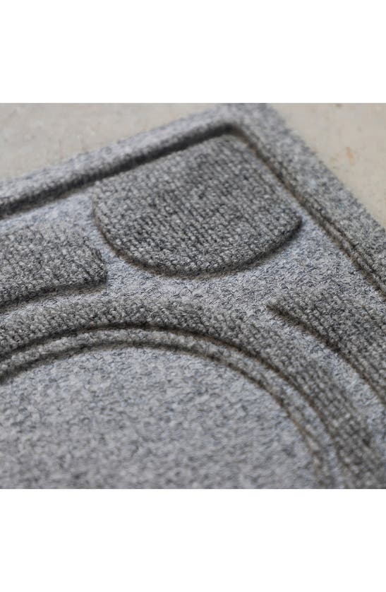 Shop Bungalow Flooring Pet Bow Mat In Medium Gray
