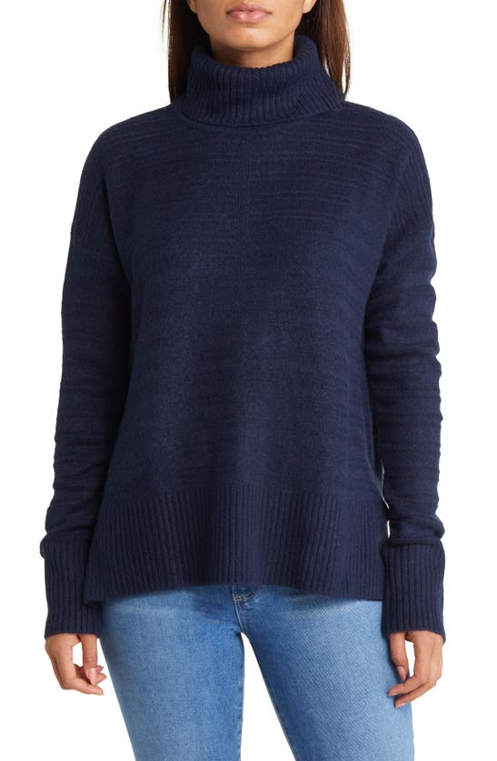 VINCE CAMUTO VINCE CAMUTO TEXTURED TURTLENECK SWEATER