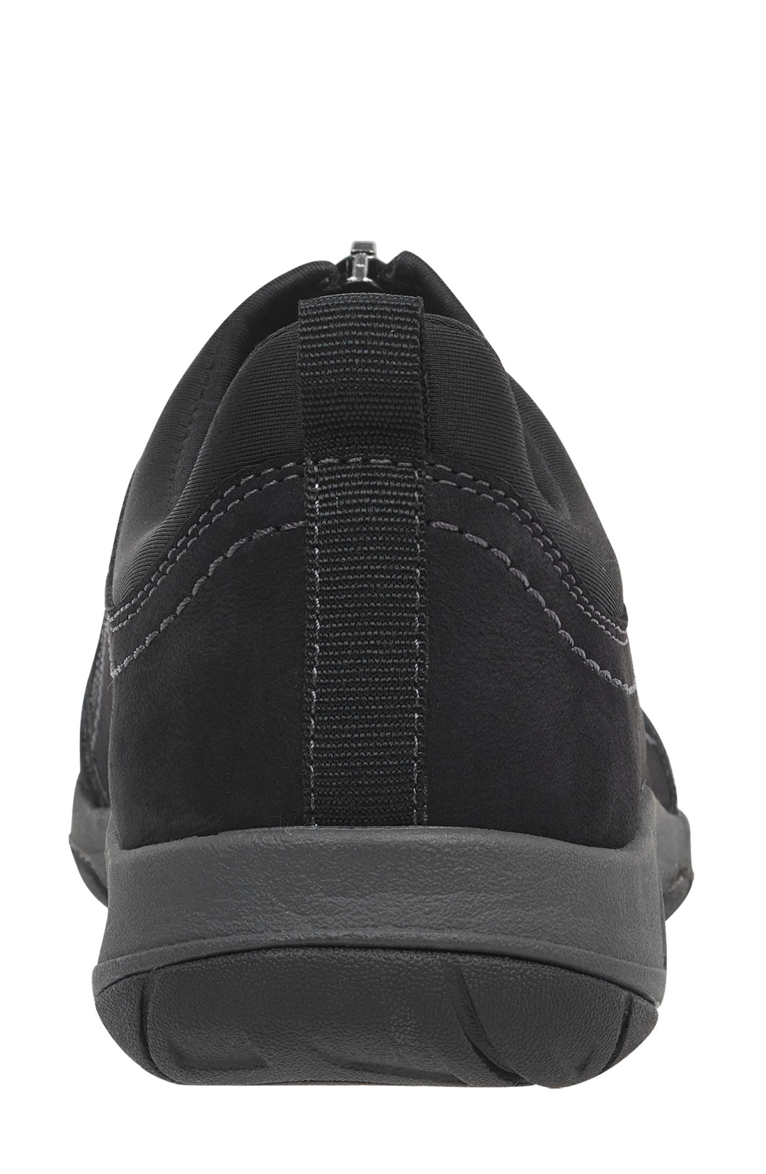 easy spirit cave sneaker