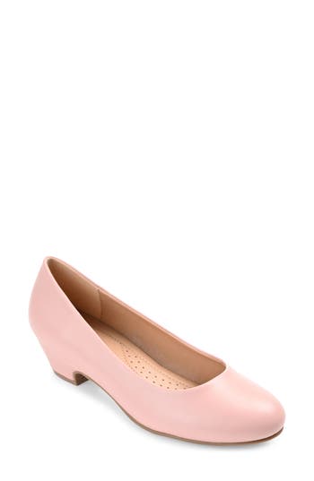 Shop Journee Collection Saar Round Toe Pump In Blush