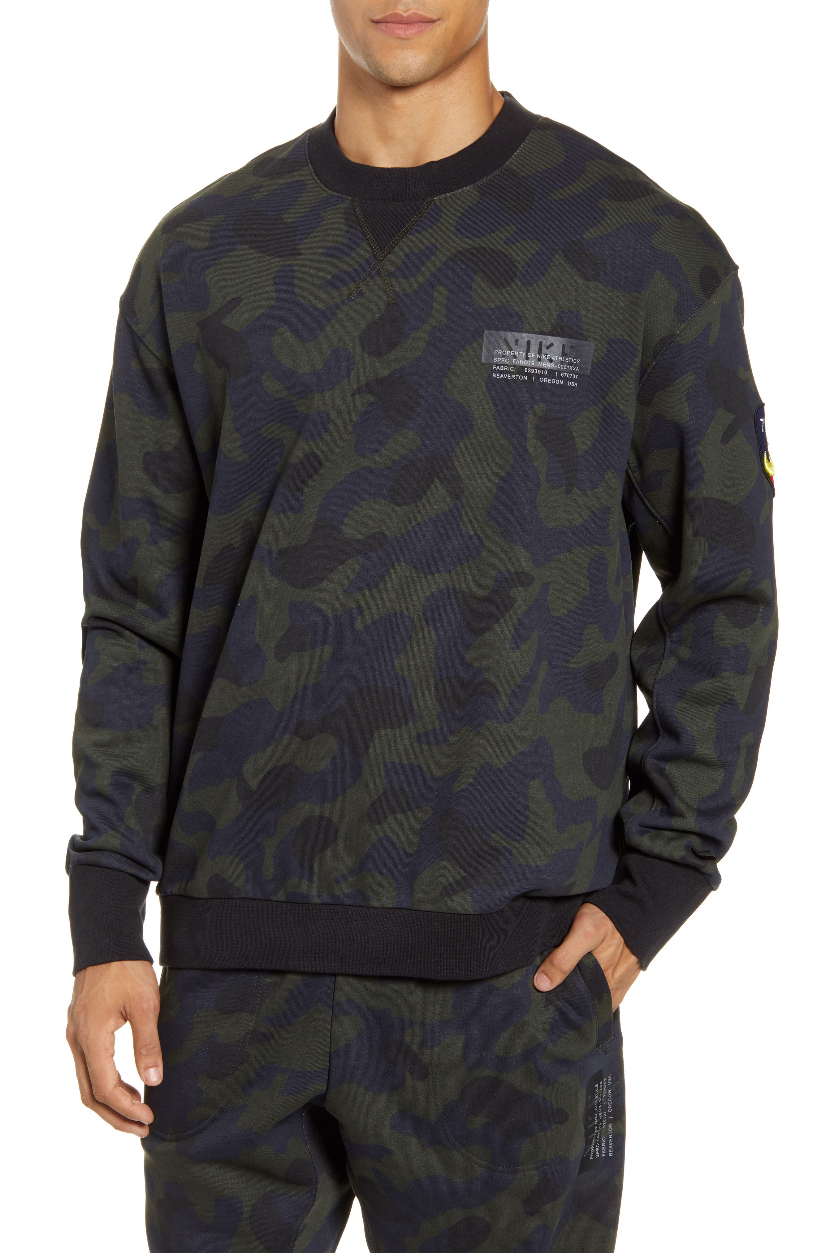 nike camo crewneck sweatshirt