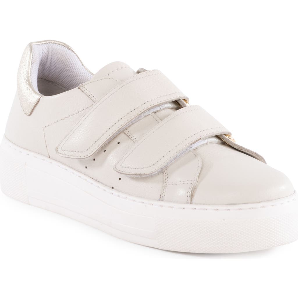 Seychelles Trading Places Platform Sneaker In Off White Leather