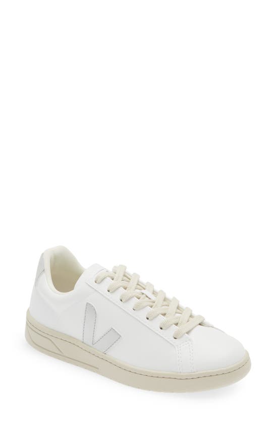 Veja Urca Cwl Sneaker In White Silver