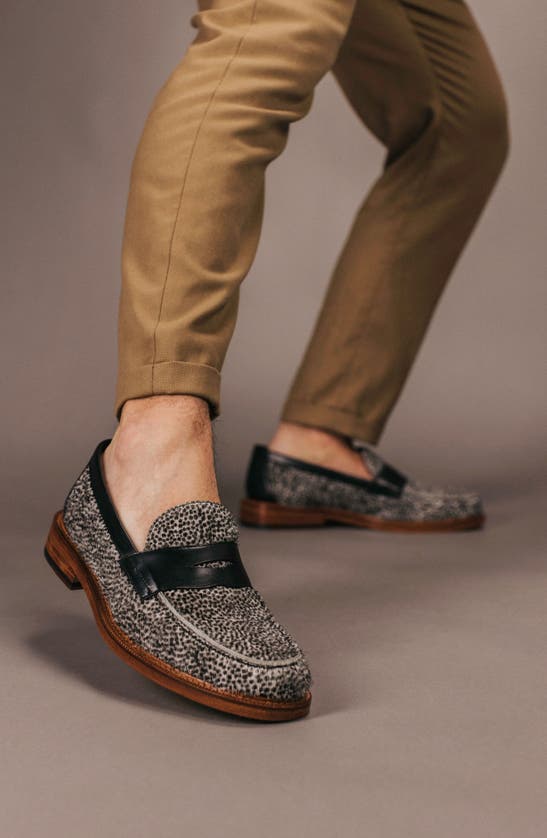 Shop Taft The Fitz Loafer In Rainclouds