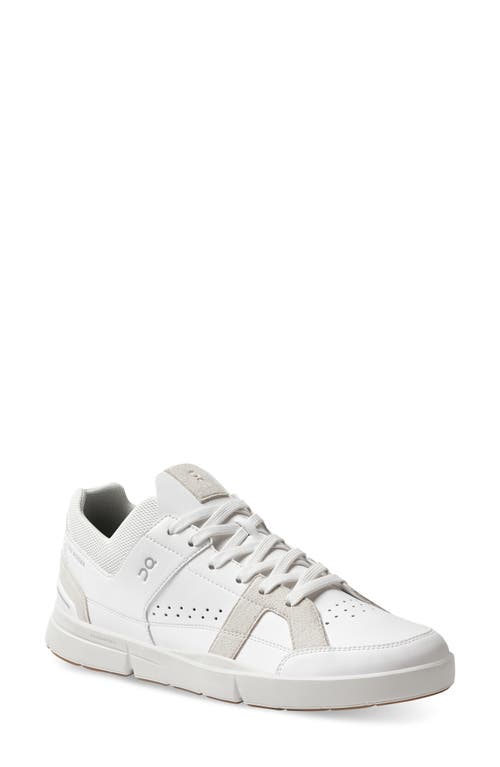 On THE ROGER Clubhouse Tennis Sneaker in White/Tan