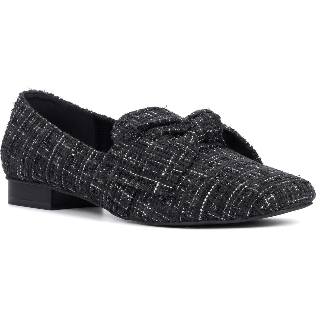 New York And Company Dominica Bow Loafer In Black/white
