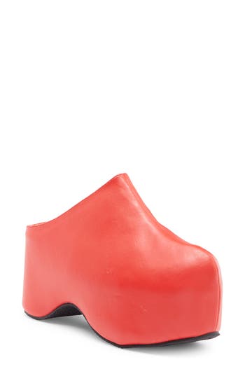 Azalea Wang Balm Clog In Red