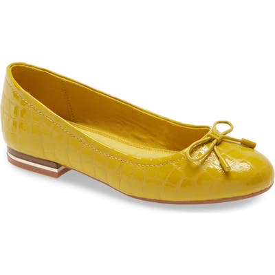Kenneth Cole New York Balance Ballet Flat, Yellow