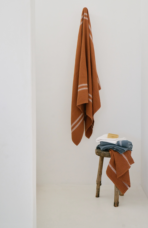 Mungo Organic Block Rib Bath Towel In Russet