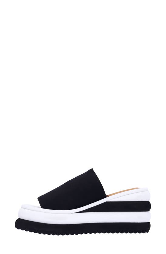 L'amour Des Pieds Emiko Platform Sandal In Black