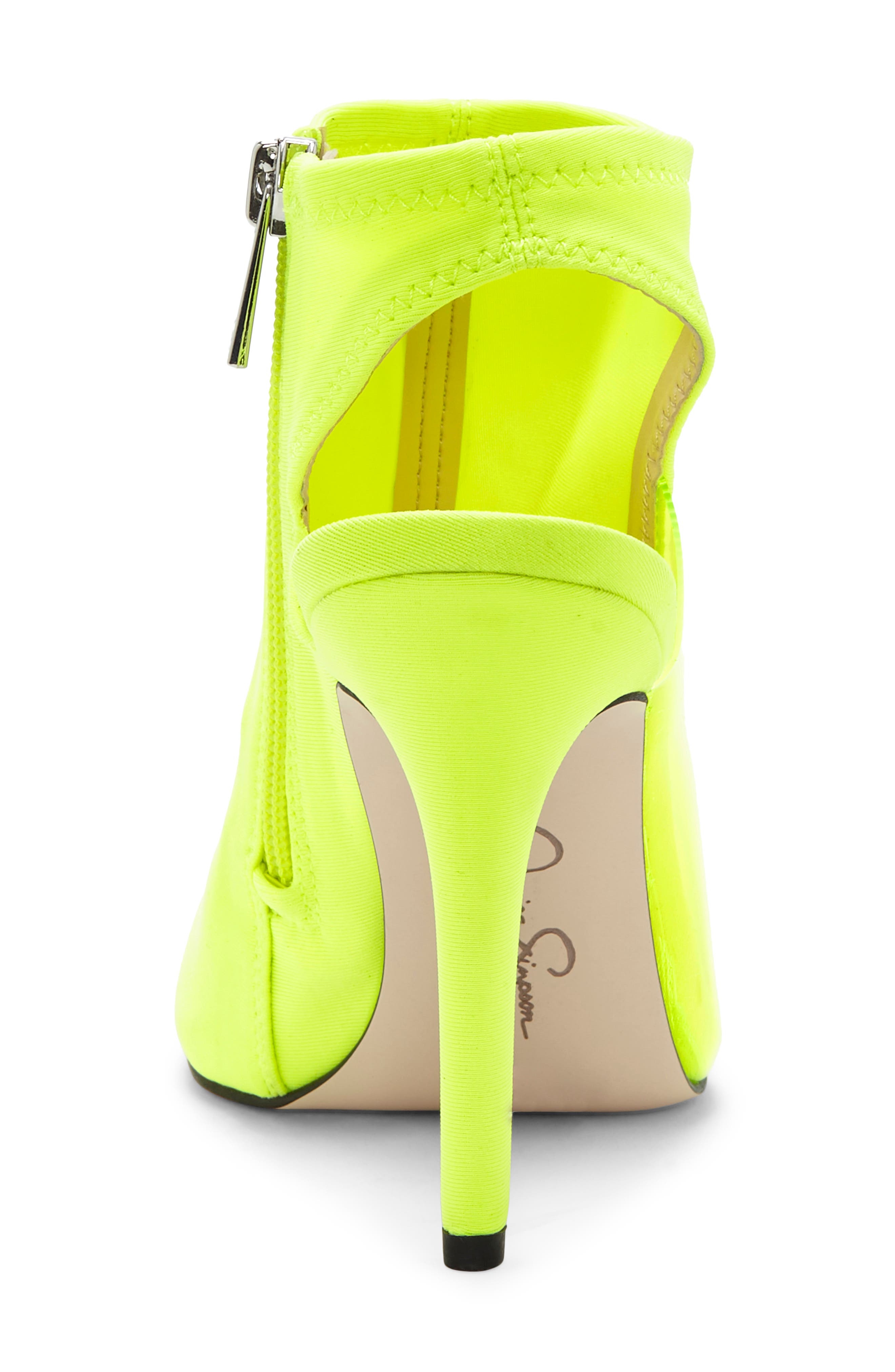 jessica simpson pimrah pump