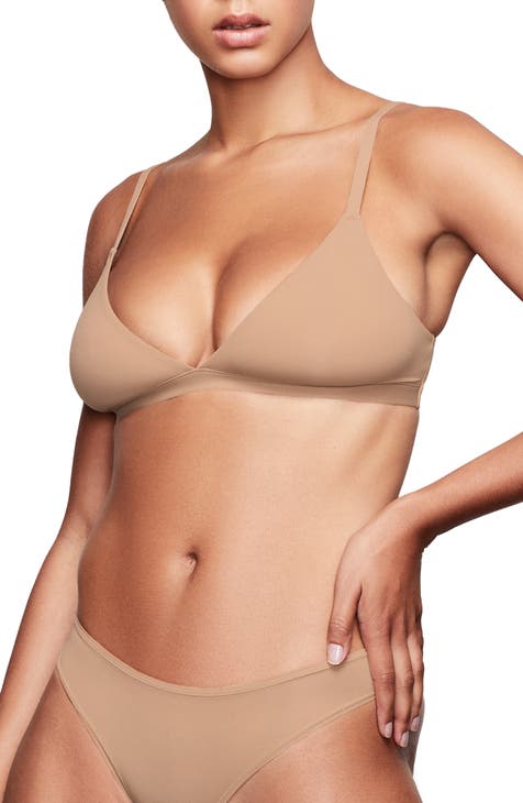 Nordstrom 34DDD Bra. Excellent pre-owned condition. Nude color. Tan Size  undefined - $18 - From Jolene