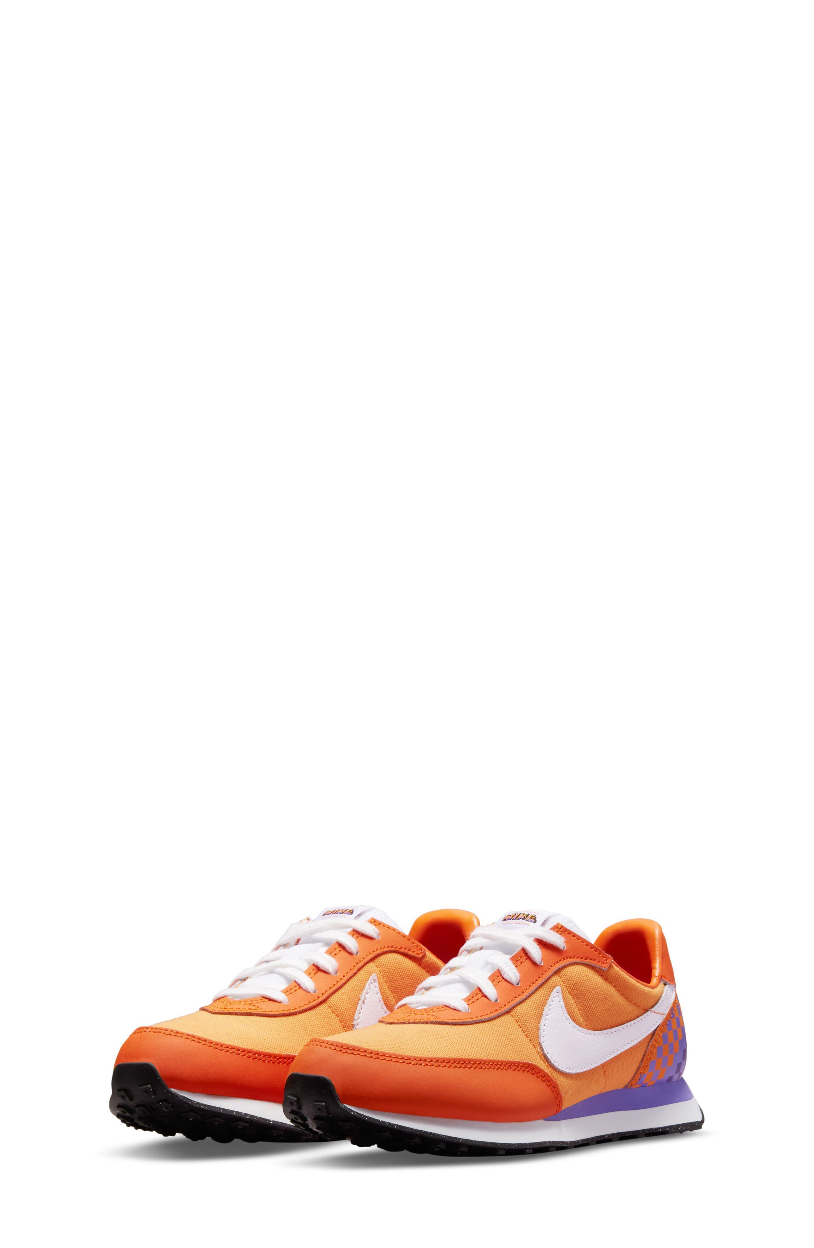 boys orange tennis shoes