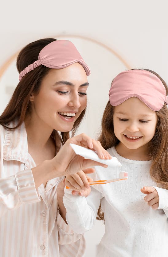 Luxury Home Satin Sleep 5-piece Set In Pink